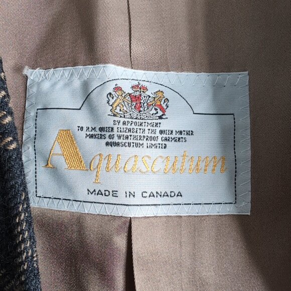 Aquascutum 2-Piece Suit Brown/Tan Houndstooth Skirt/Jacket 100% Wool, Size 8 - Picture 5 of 15